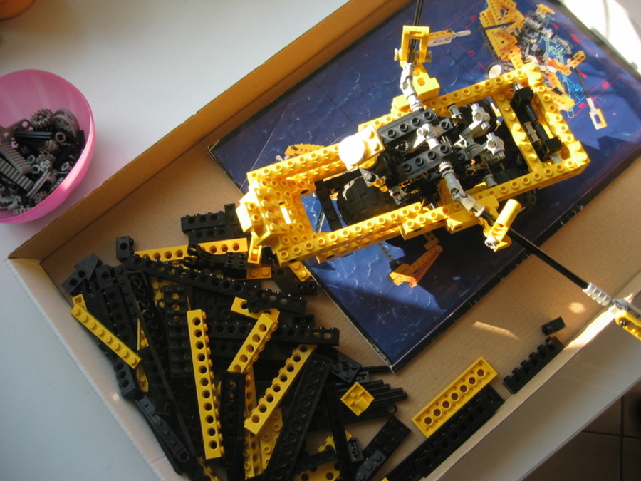 Technic 8062: evezős csónakos figura + dupla motor