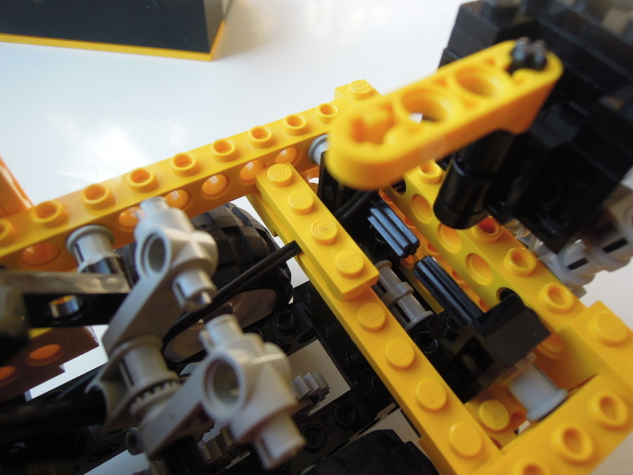 Technic 8062: evezős csónakos figura + dupla motor