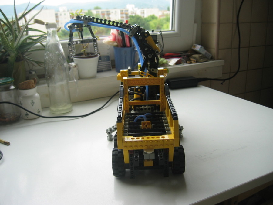 Technic 8460 B modell MOD, pneumatikus rönkrakodó teherautó