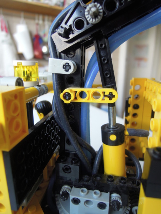 Technic 8460 B modell MOD, pneumatikus rönkrakodó teherautó