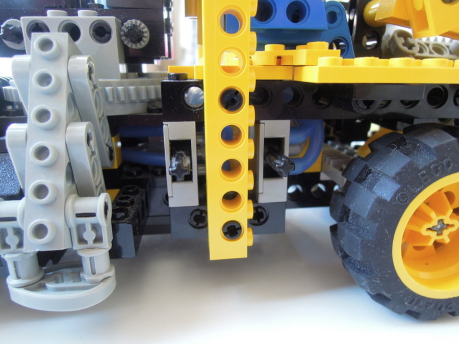Technic 8460 B modell MOD, pneumatikus rönkrakodó teherautó