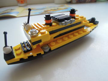 Designer Set 4505: óceánjáró és konténerszállító