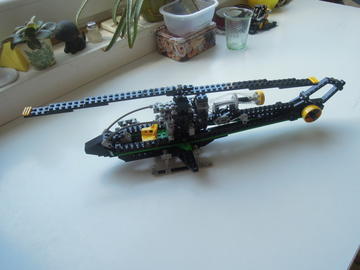 Technic 8456: helikopter (fiber optic, motorizált)