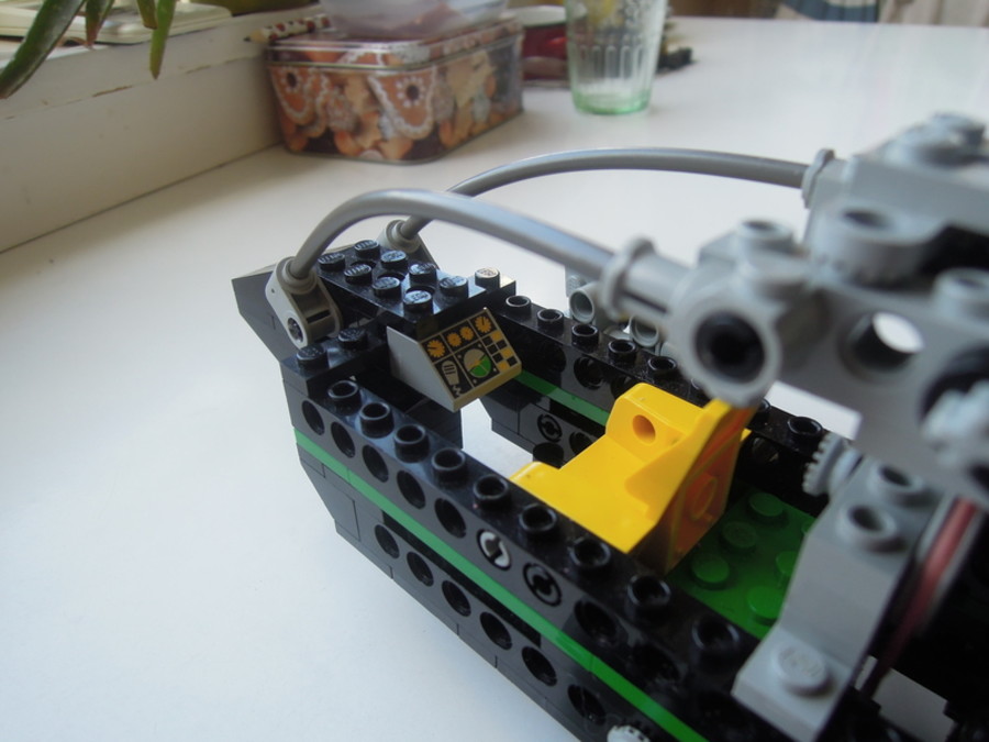 Technic 8456: helikopter (fiber optic, motorizált)
