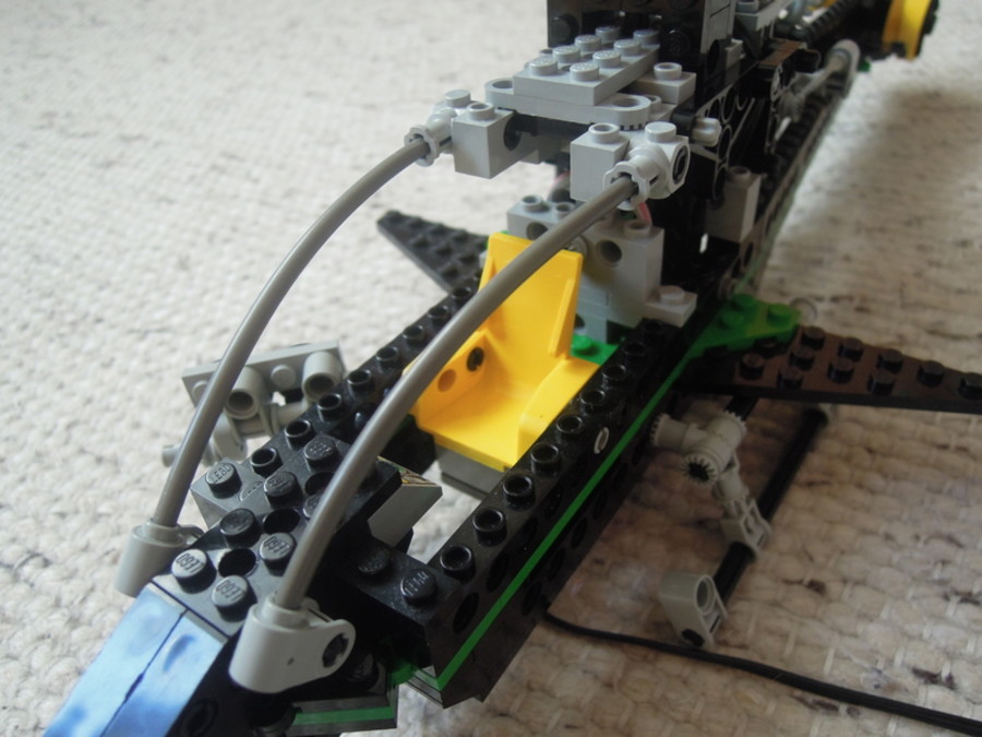 Technic 8456: helikopter (fiber optic, motorizált)