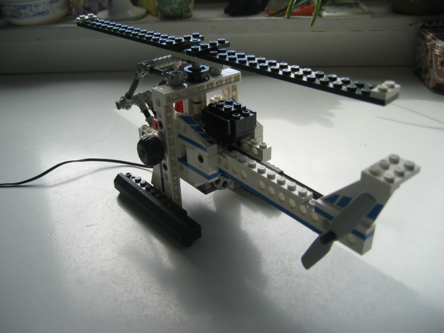 Technic 8824 helikopter B modell