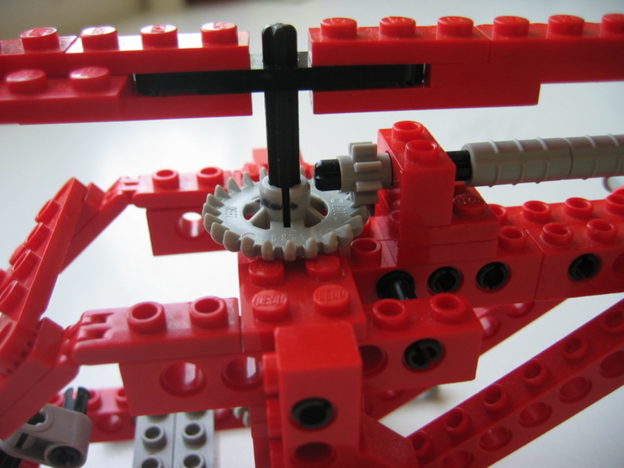 Technic 8824 v 8032 helikopter