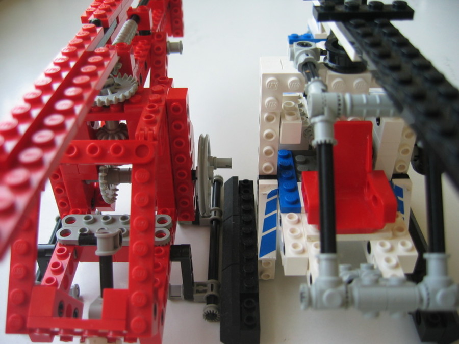 Technic 8824 v 8032 helikopter