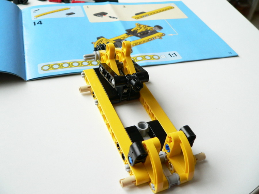 Technic 8045: Mini Telehandler