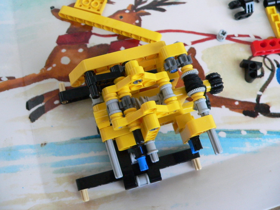 Technic 9391: Lánctalpas daru