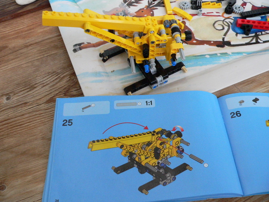 Technic 9391: Lánctalpas daru