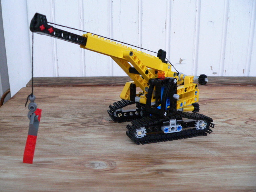 Technic 9391: Lánctalpas daru
