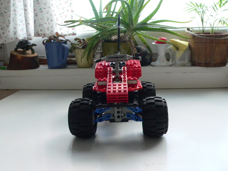 Technic 8858: Quad