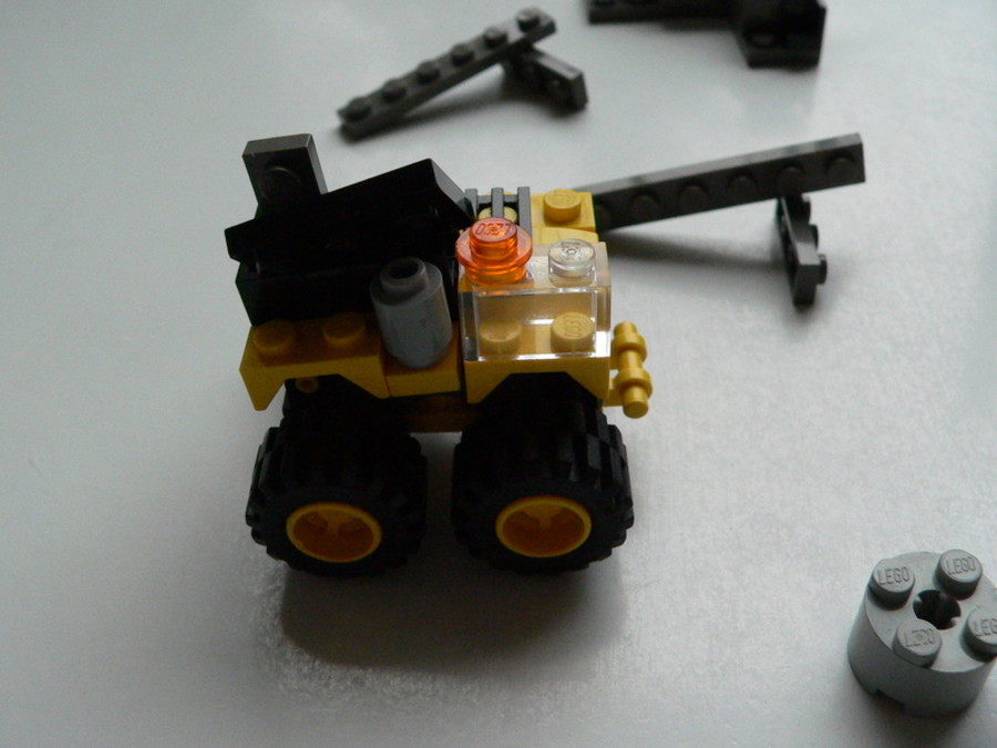 Designer Set 4096: darus építkezés