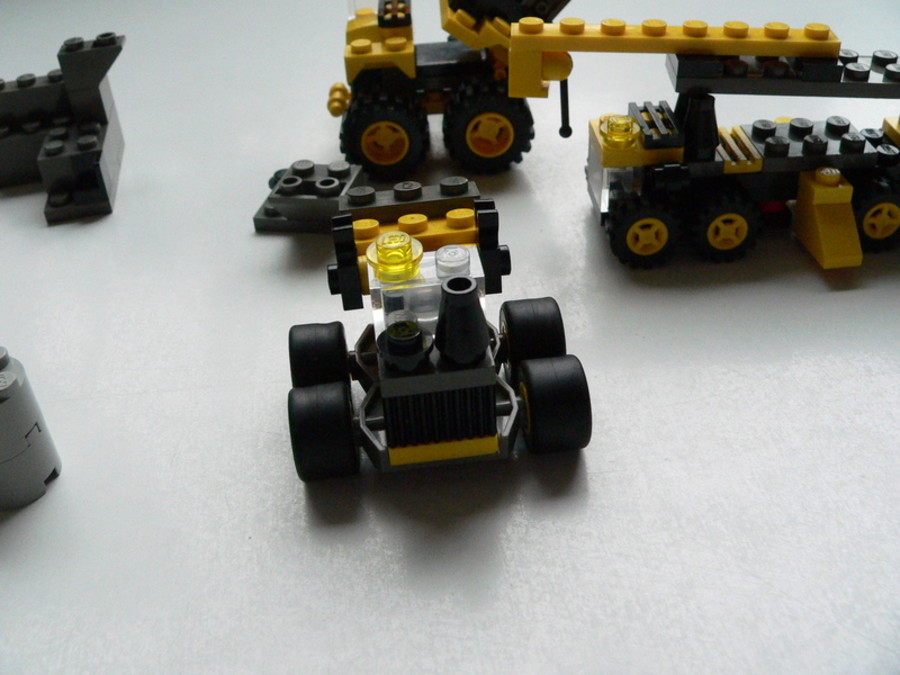 Designer Set 4096: darus építkezés