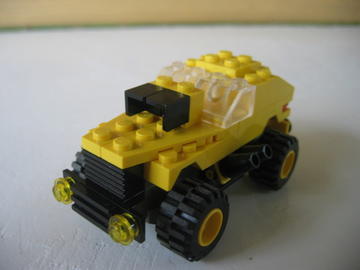 Designer Set 4096: SUV MOC