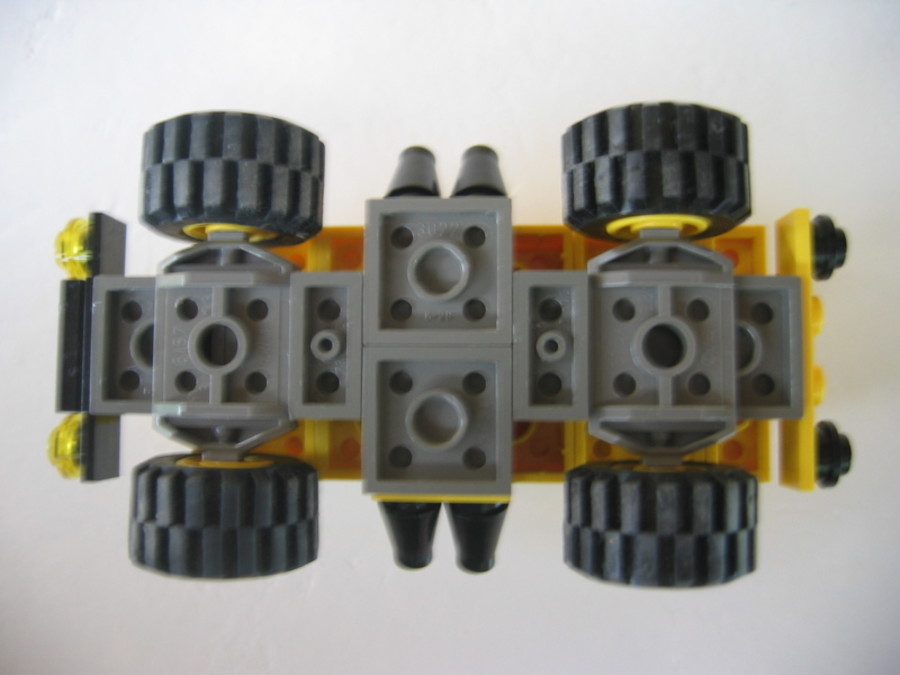 Designer Set 4096: SUV MOC