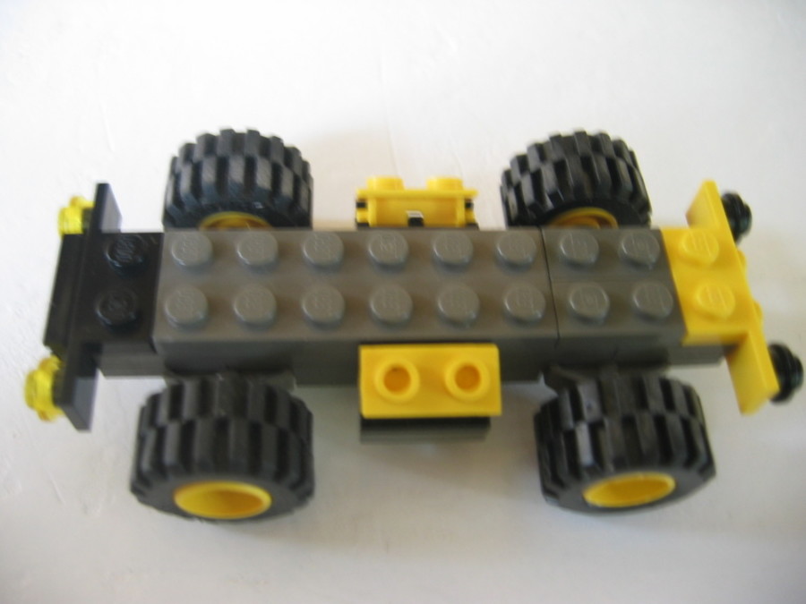 Designer Set 4096: SUV MOC