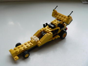 Designer Set 4096: Dragster MOC