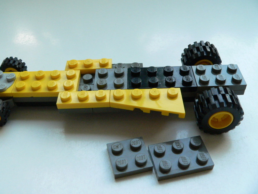 Designer Set 4096: Dragster MOC