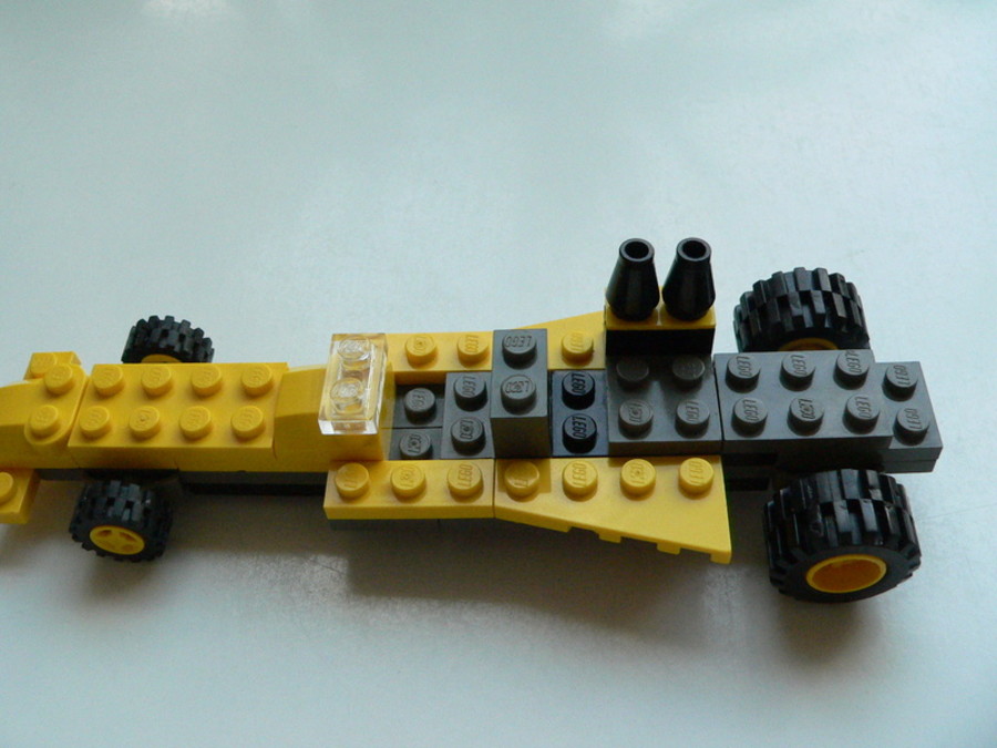 Designer Set 4096: Dragster MOC