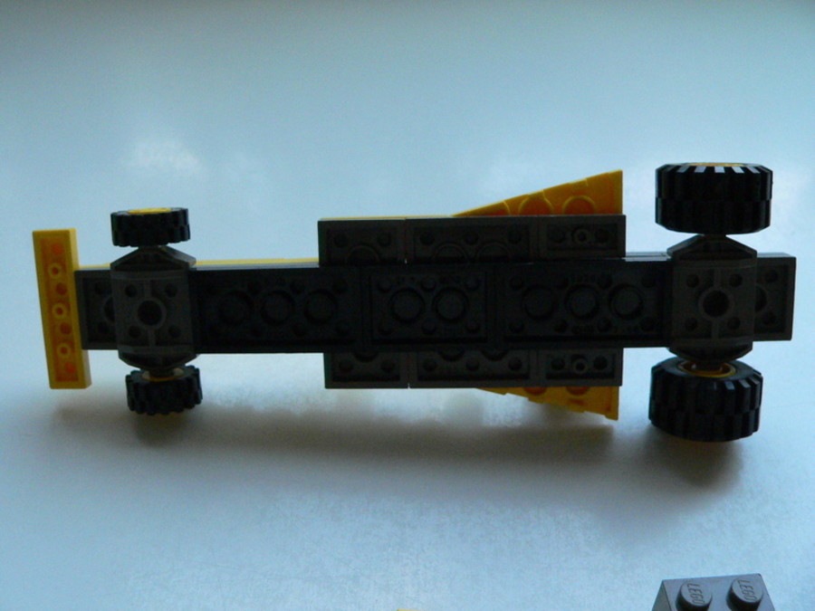 Designer Set 4096: Dragster MOC