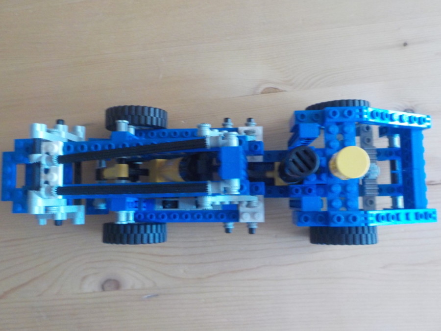 Technic 8042: Cherry Picker