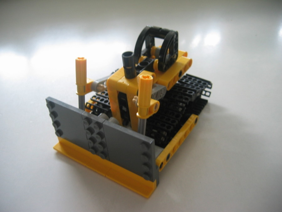 Technic 8259: Bulldózer