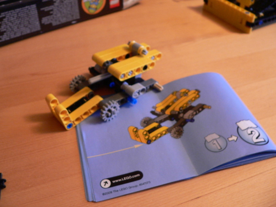 Technic 8259: Bulldózer