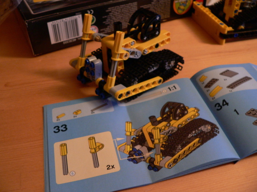 Technic 8259: Bulldózer