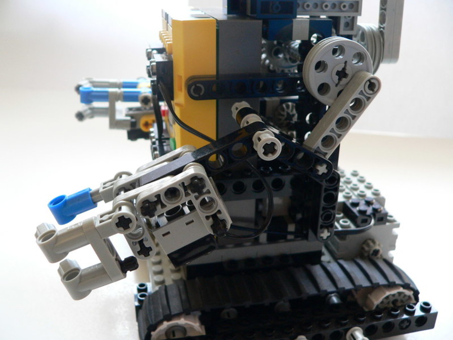 Egyedi Mindstorms RCX 2.0 robot