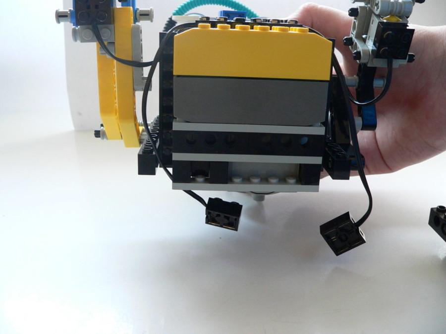 Egyedi Mindstorms RCX 2.0 robot