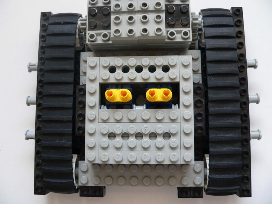 Egyedi Mindstorms RCX 2.0 robot