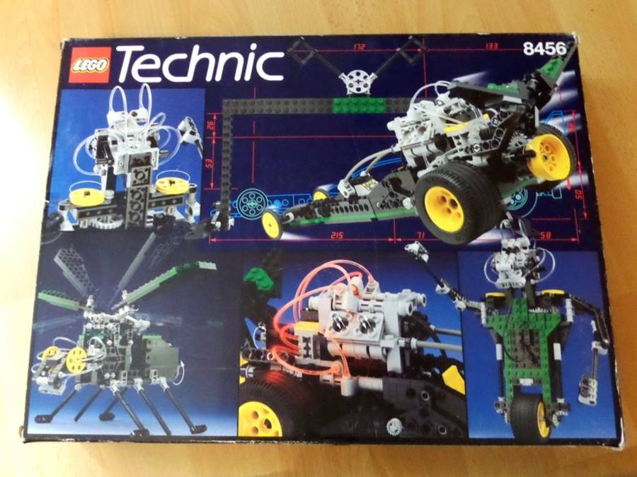 Technic 8456: hidroplane versenyhajó