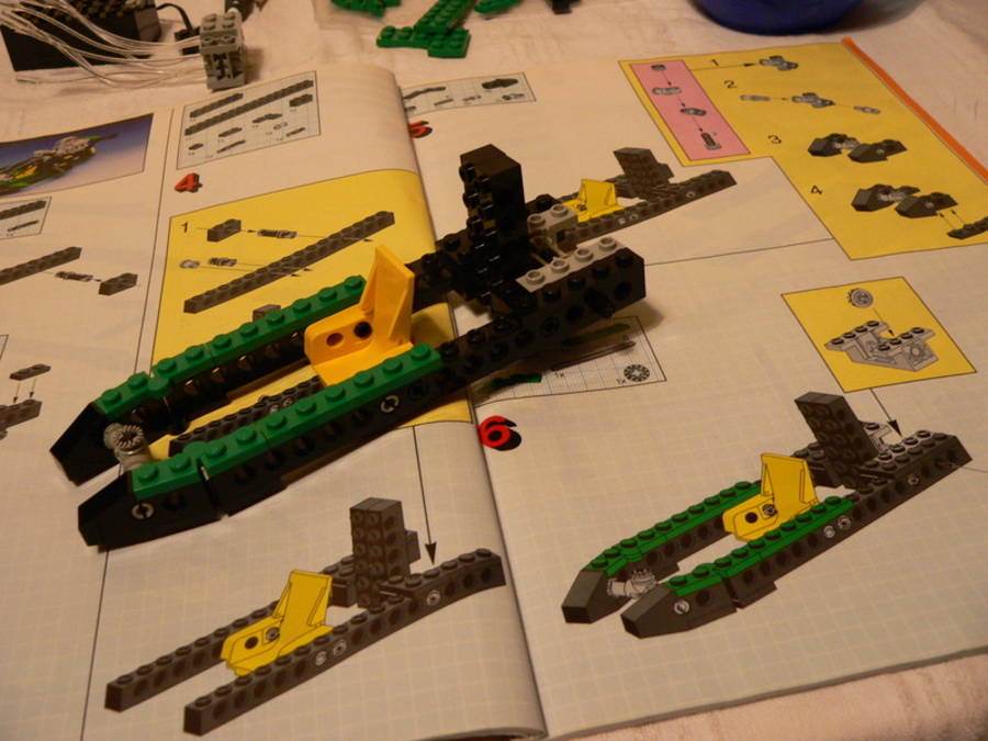Technic 8456: hidroplane versenyhajó