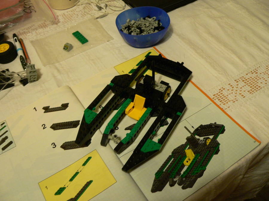 Technic 8456: hidroplane versenyhajó