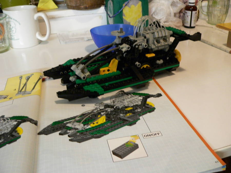 Technic 8456: hidroplane versenyhajó