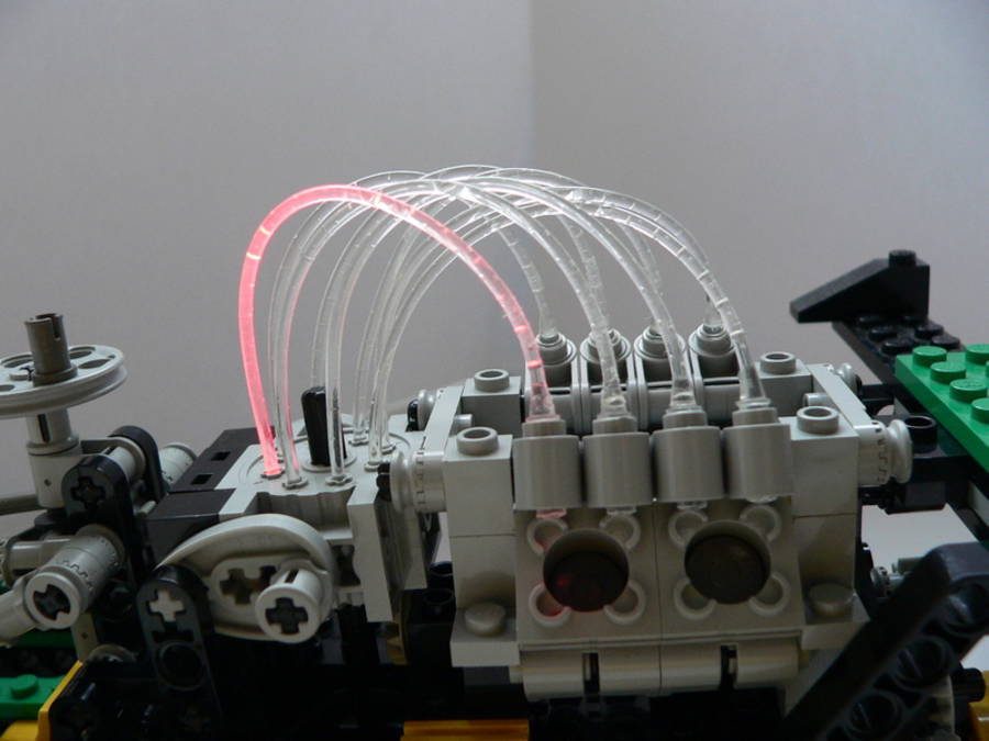 Technic 8456: hidroplane versenyhajó