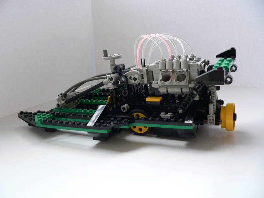 Technic 8456: hidroplane versenyhajó