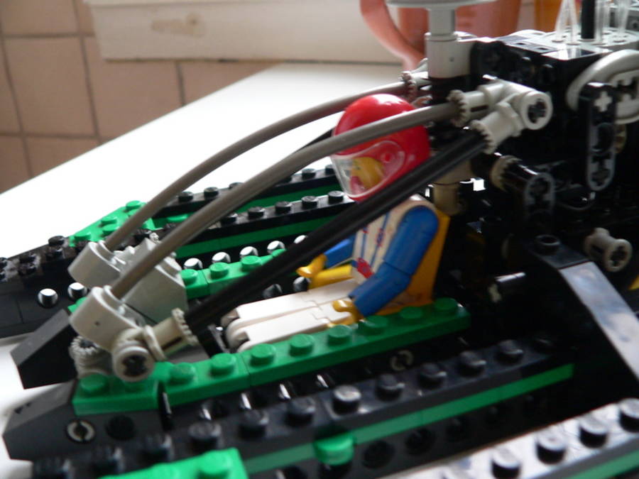 Technic 8456: hidroplane versenyhajó