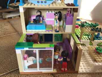 Lego faház kertel