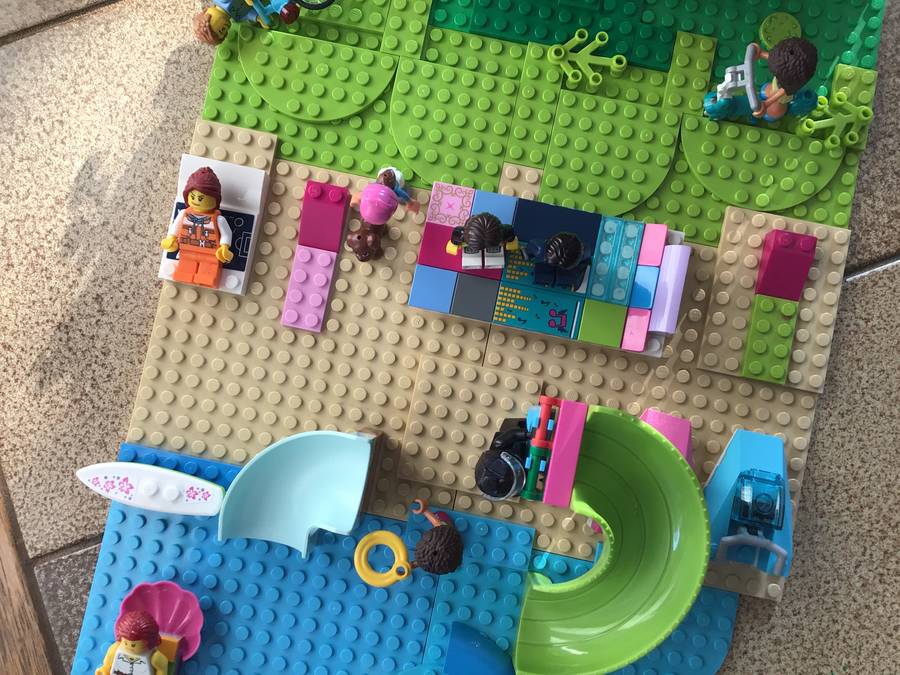 Lego faház kertel