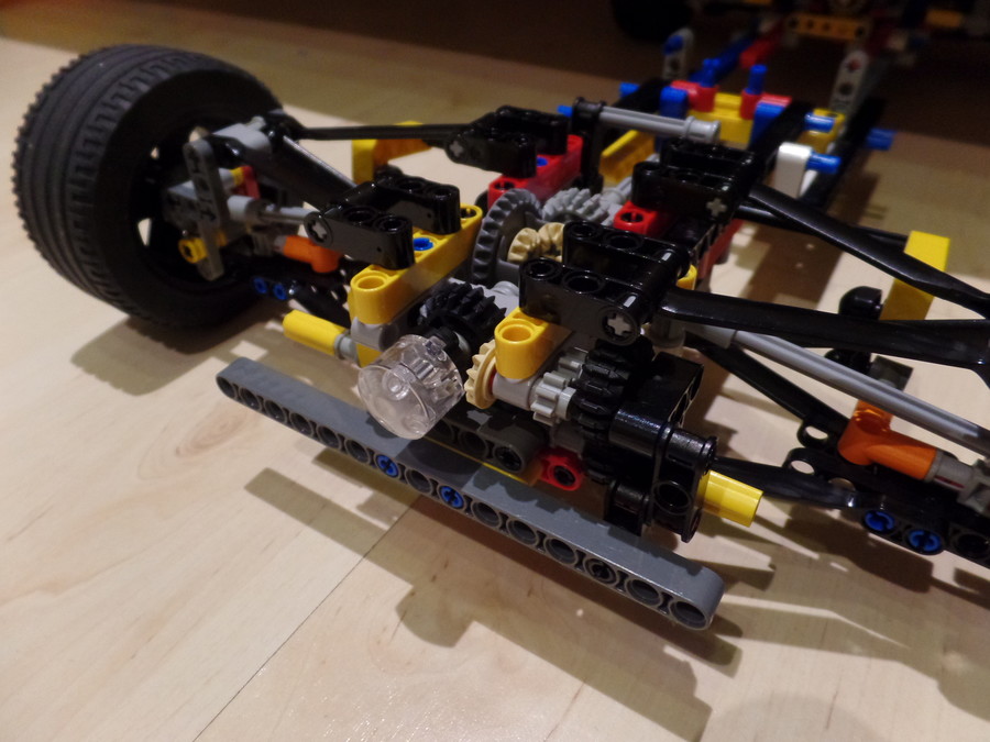 BAC Mono-hátsó futómű