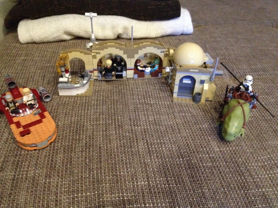 Mos Eisley Cantina felépítve