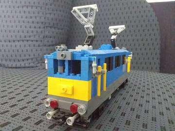 V43 mozdony 
