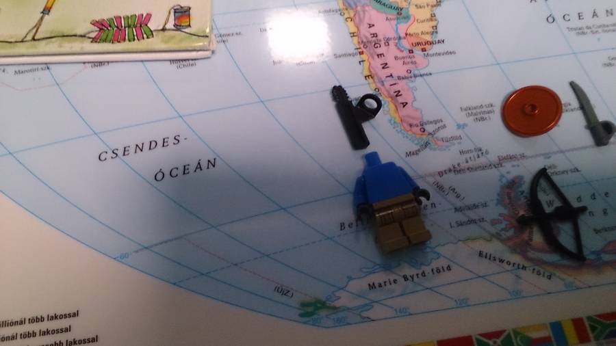 Lego figura épités