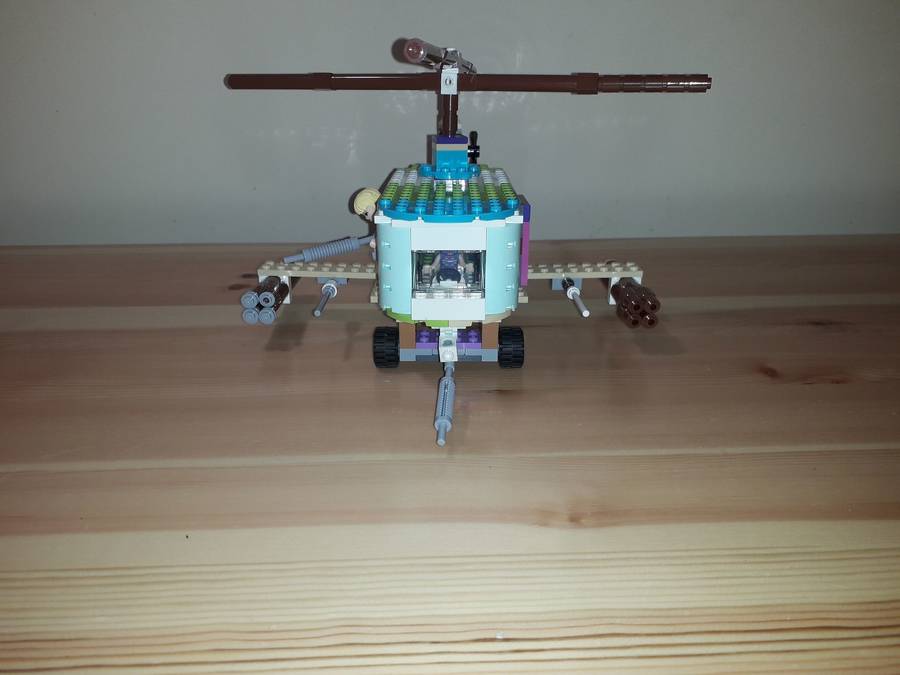 Vadász helikopter