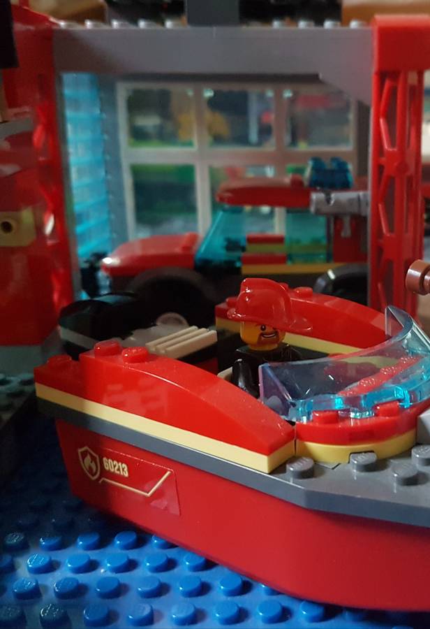 A kukás, a tűzoltó és a csiga Lego City farsangján