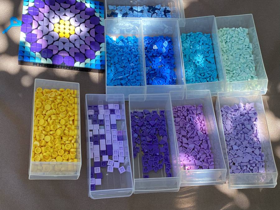 Dots Mosaic nyár