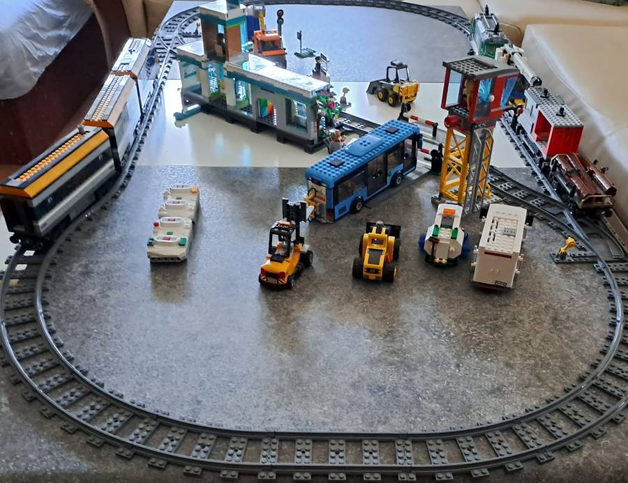 Lego vonatok terep asztalon